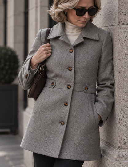 Le Manteau Élégant Boutonné